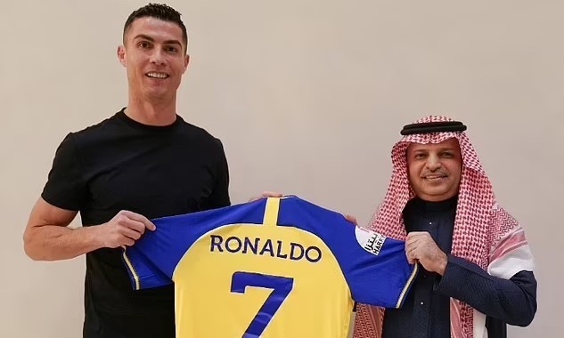 Mức lương của Ronaldo tại Ả Rập chính là điều rất nhiều người hiện nay quan tâm